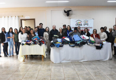 Campanha Varal Solidário arrecada centenas de peças de roupas para doação