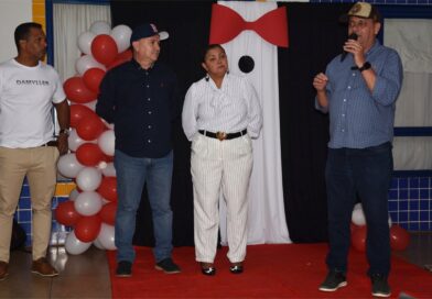 Centro de Educação Infantil Esmeralda Carvalho Cunha realiza homenagem aos Pais