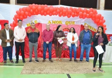 Escola Irene Linda realiza jantar em homenagem as Mães